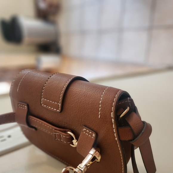 Rachel Zoe Tan Leather Crossbody Bag - Picture 3 of 5
